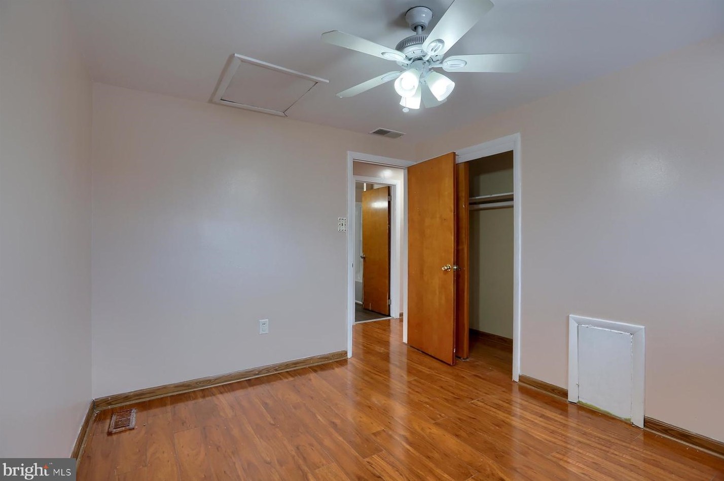 5003 Irene Dr, Harrisburg PA  17112-2138 exterior