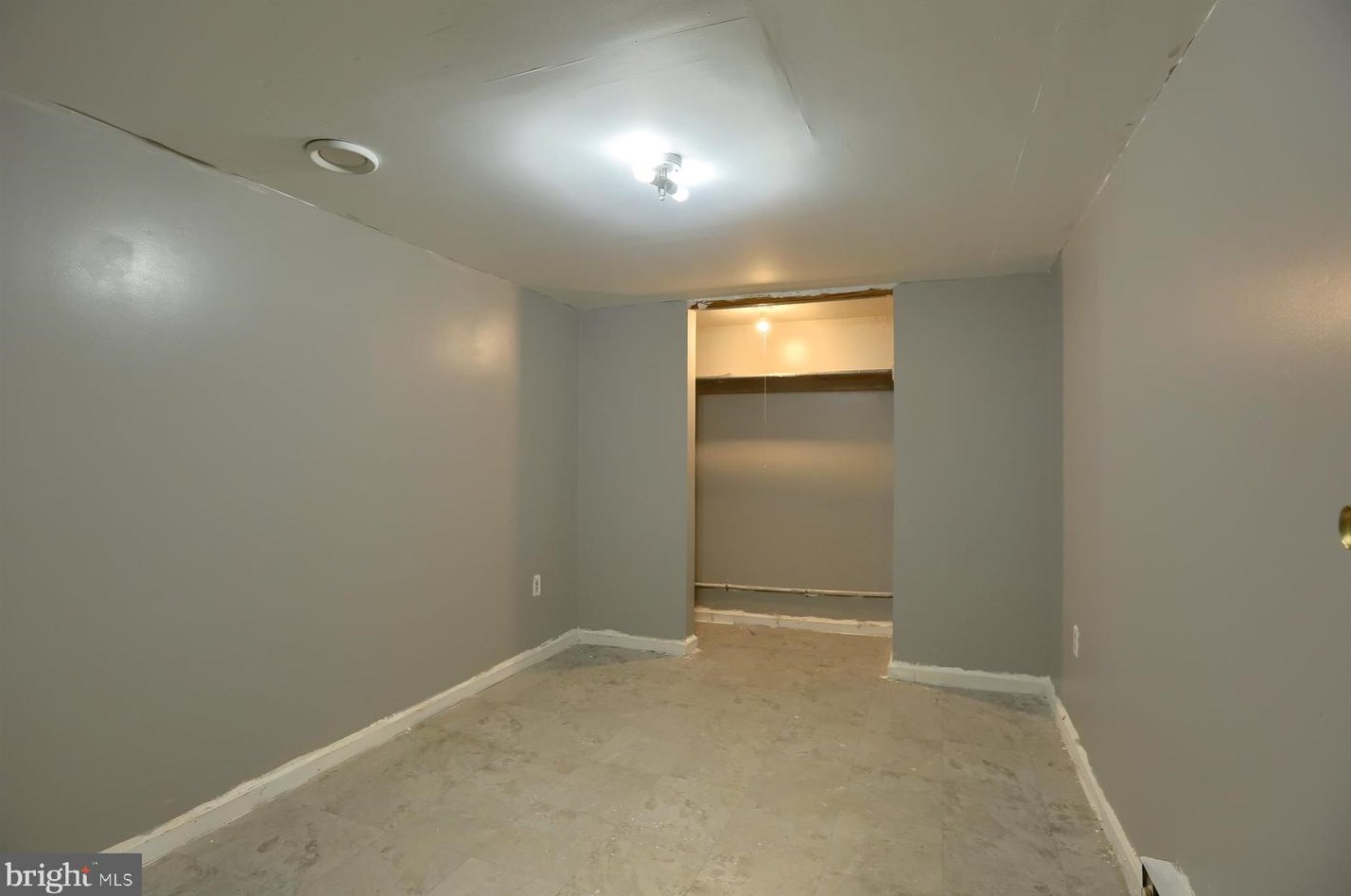 5003 Irene Dr, Harrisburg PA  17112-2138 exterior