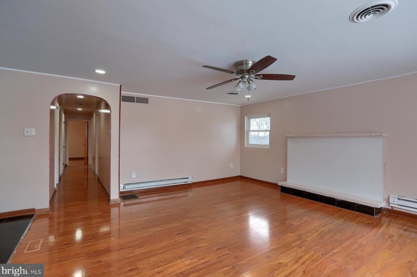 5003 Irene Dr, Harrisburg PA  17112-2138 exterior