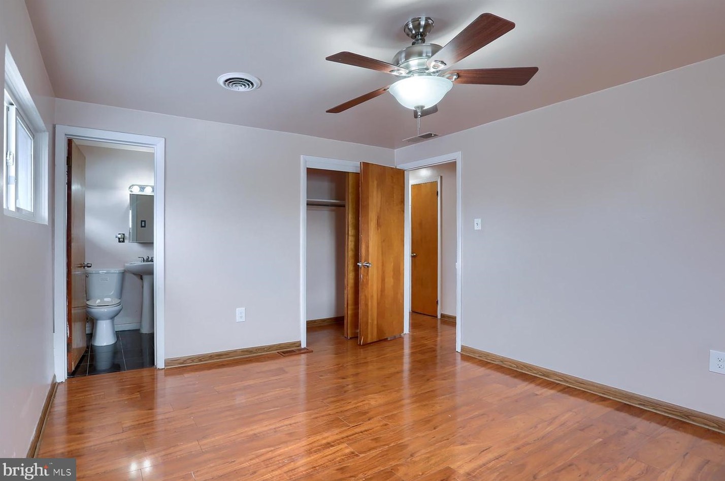 5003 Irene Dr, Harrisburg PA  17112-2138 exterior