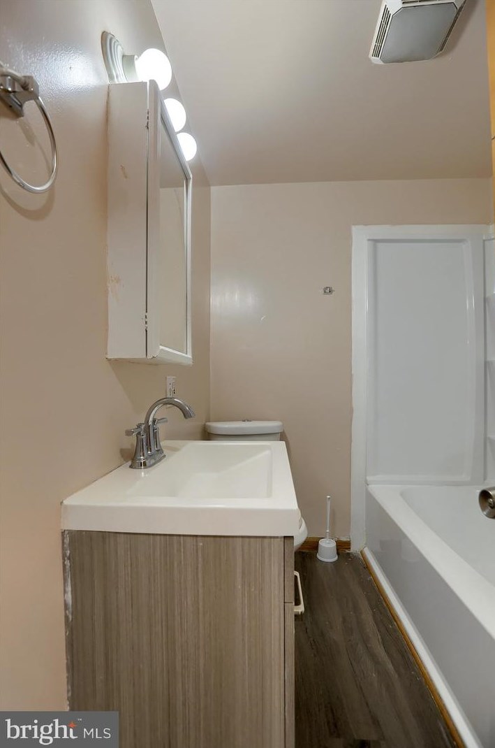 5003 Irene Dr, Harrisburg PA  17112-2138 exterior