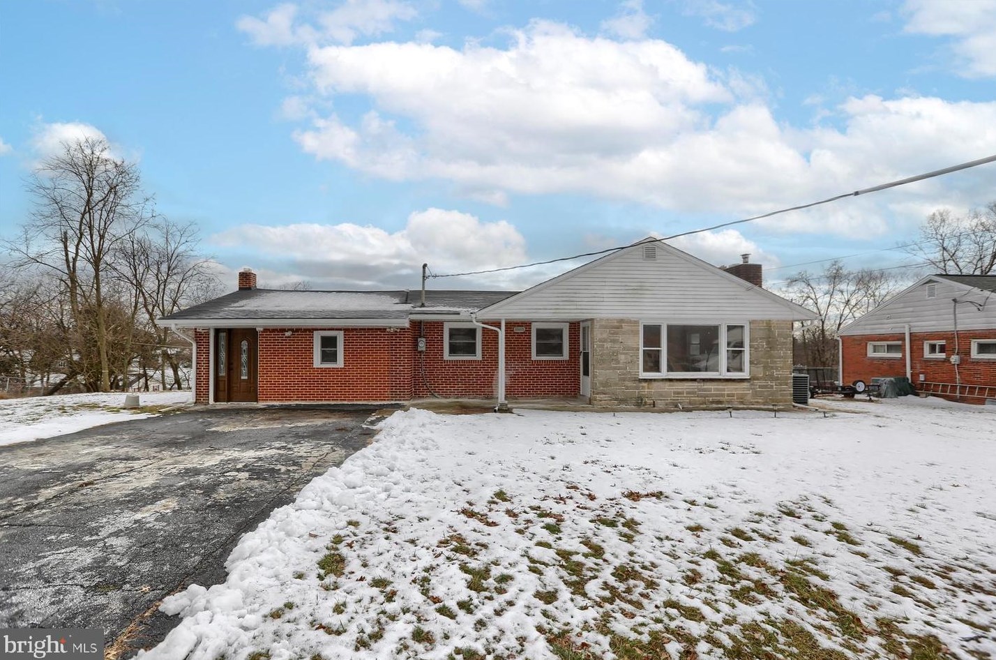 5003 Irene Dr, Harrisburg, PA 17112-2138