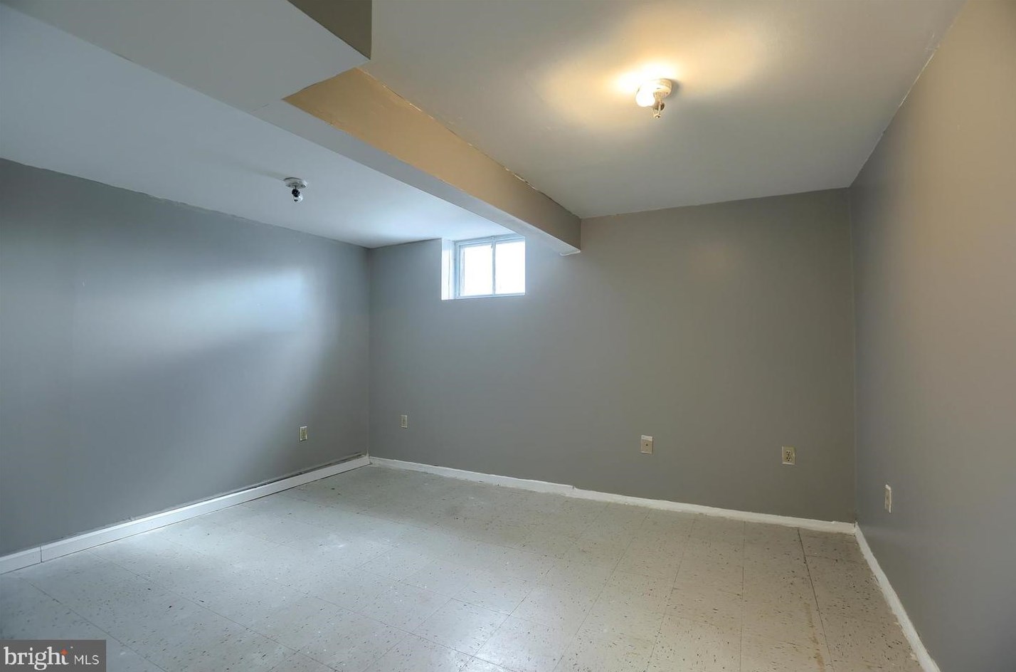 5003 Irene Dr, Harrisburg PA  17112-2138 exterior