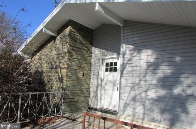 5928 Canyon Rd, Harrisburg, PA 17111-3201