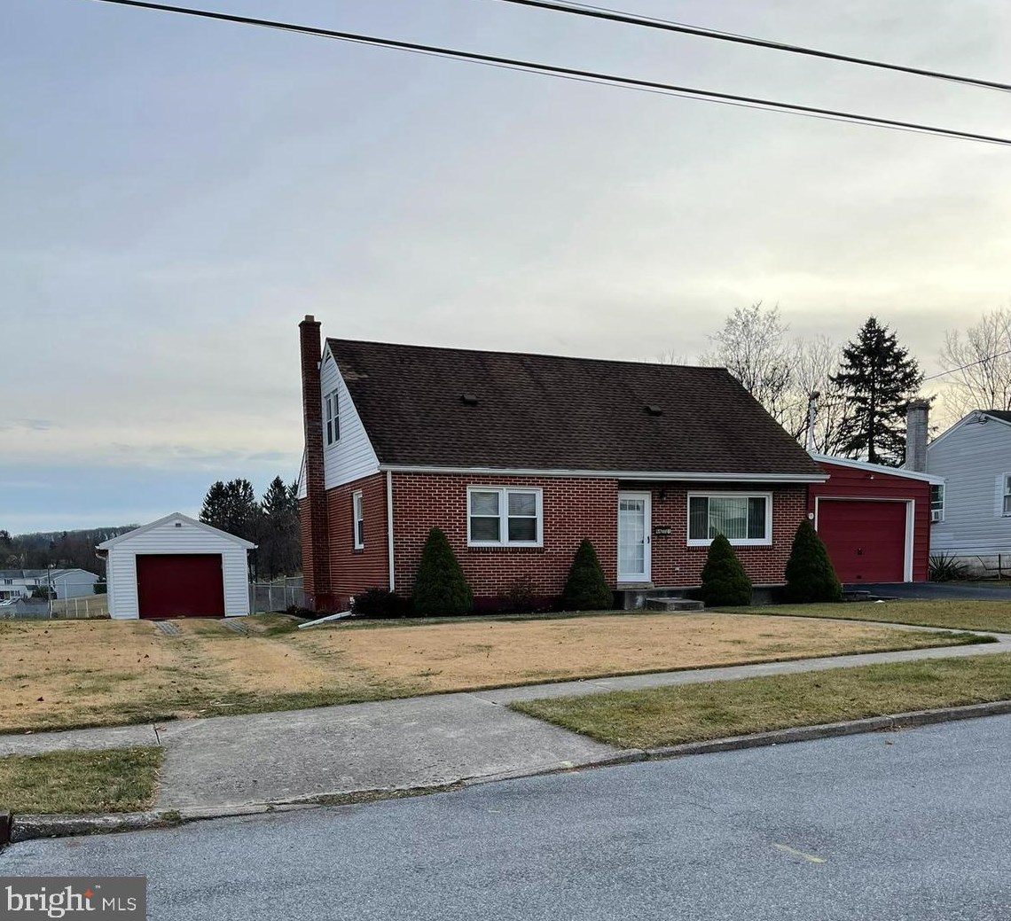 6621 Mifflin Ave, Harrisburg, PA 17111-4540