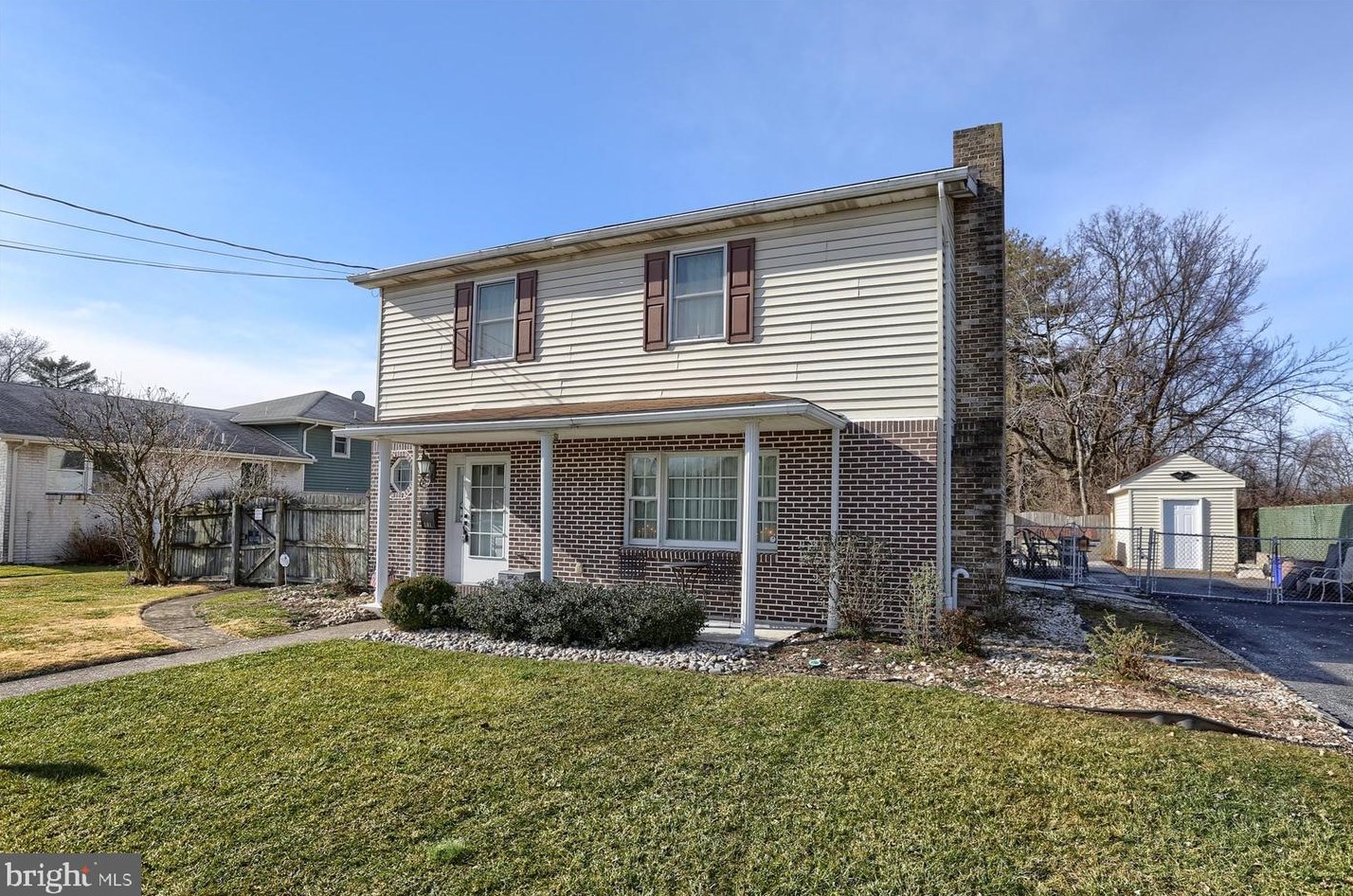 501 R St, Harrisburg, PA 17113-3073