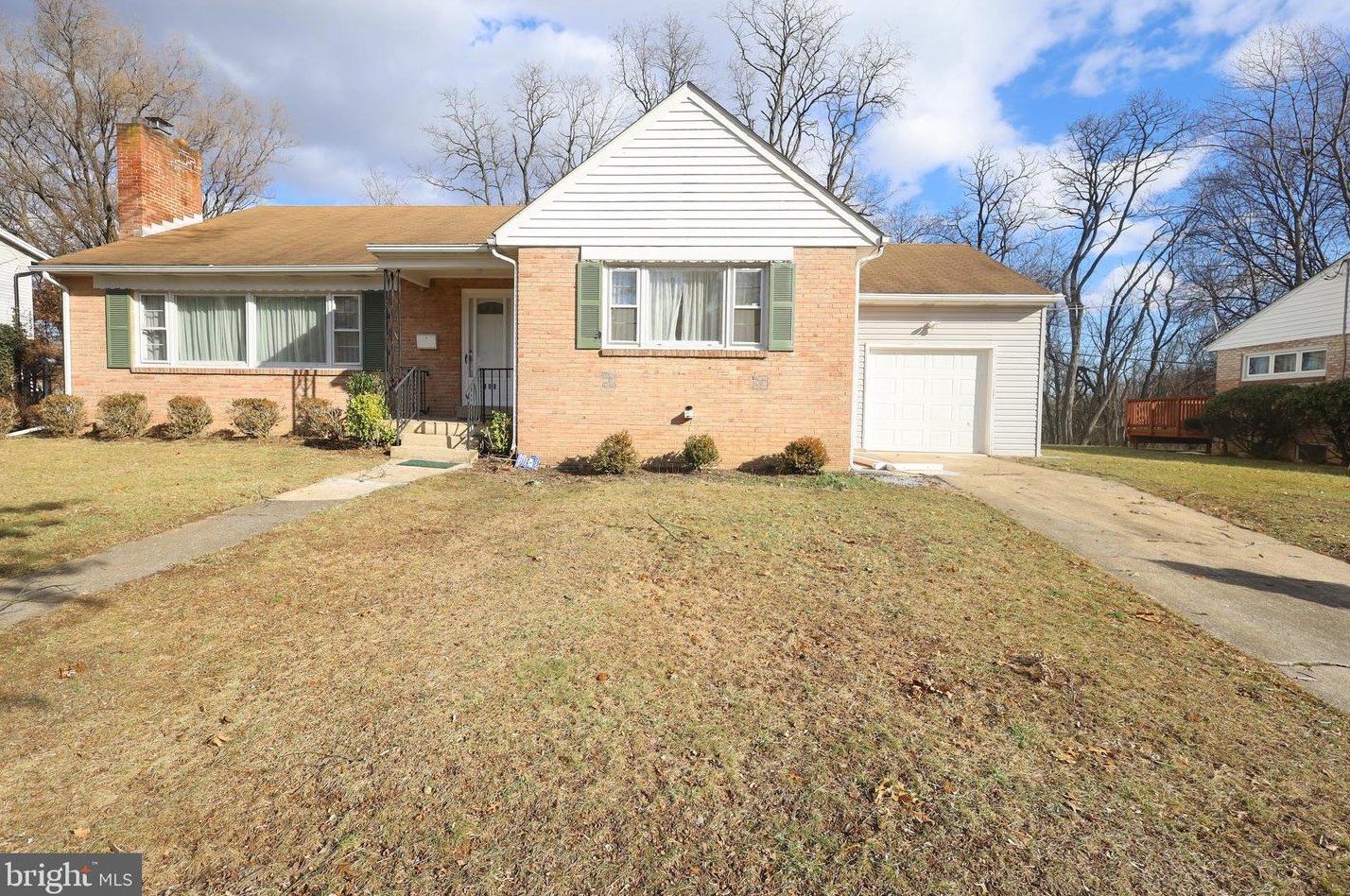 408 Shield St, Harrisburg, PA 17109