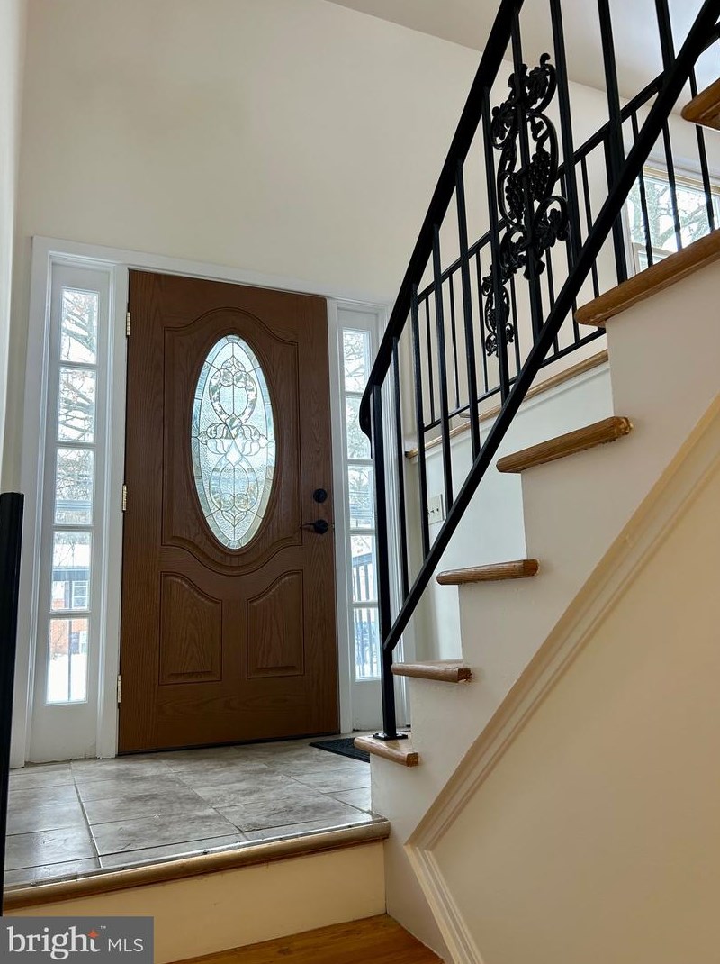 302 Hickory Hill Ter, Harrisburg PA  17109-1222 exterior