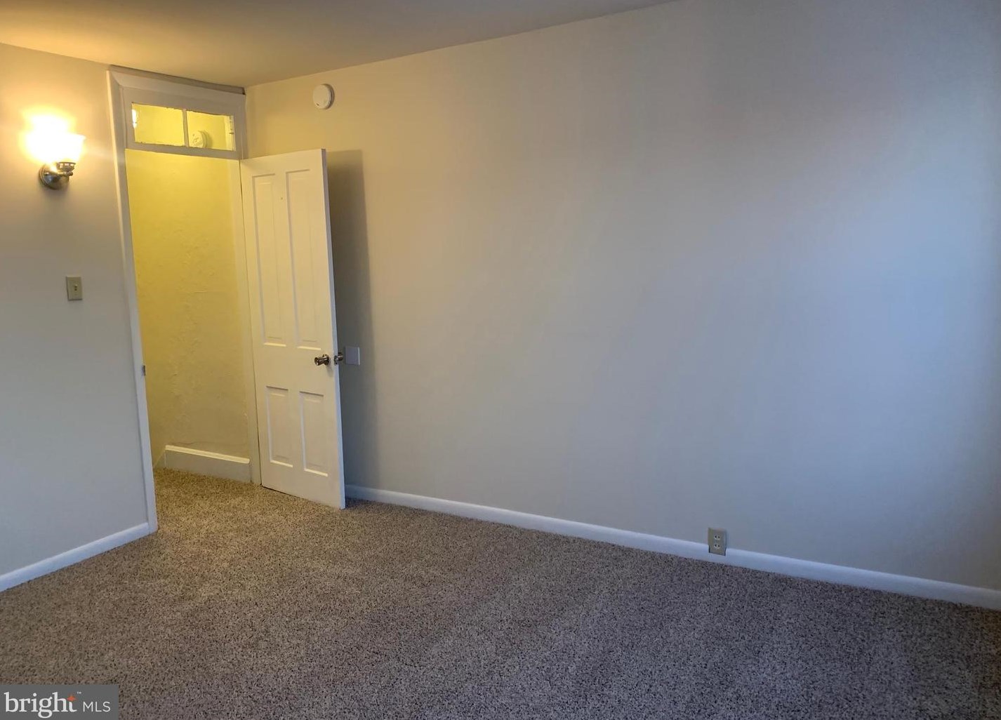 613 Peffer St, Harrisburg PA  17102-1025 exterior