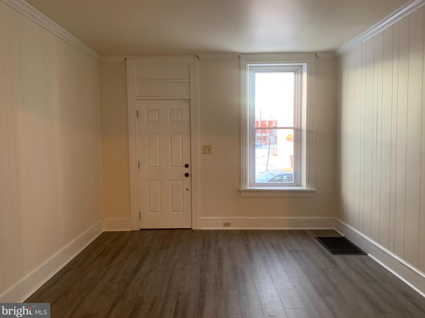 613 Peffer St, Harrisburg PA  17102-1025 exterior