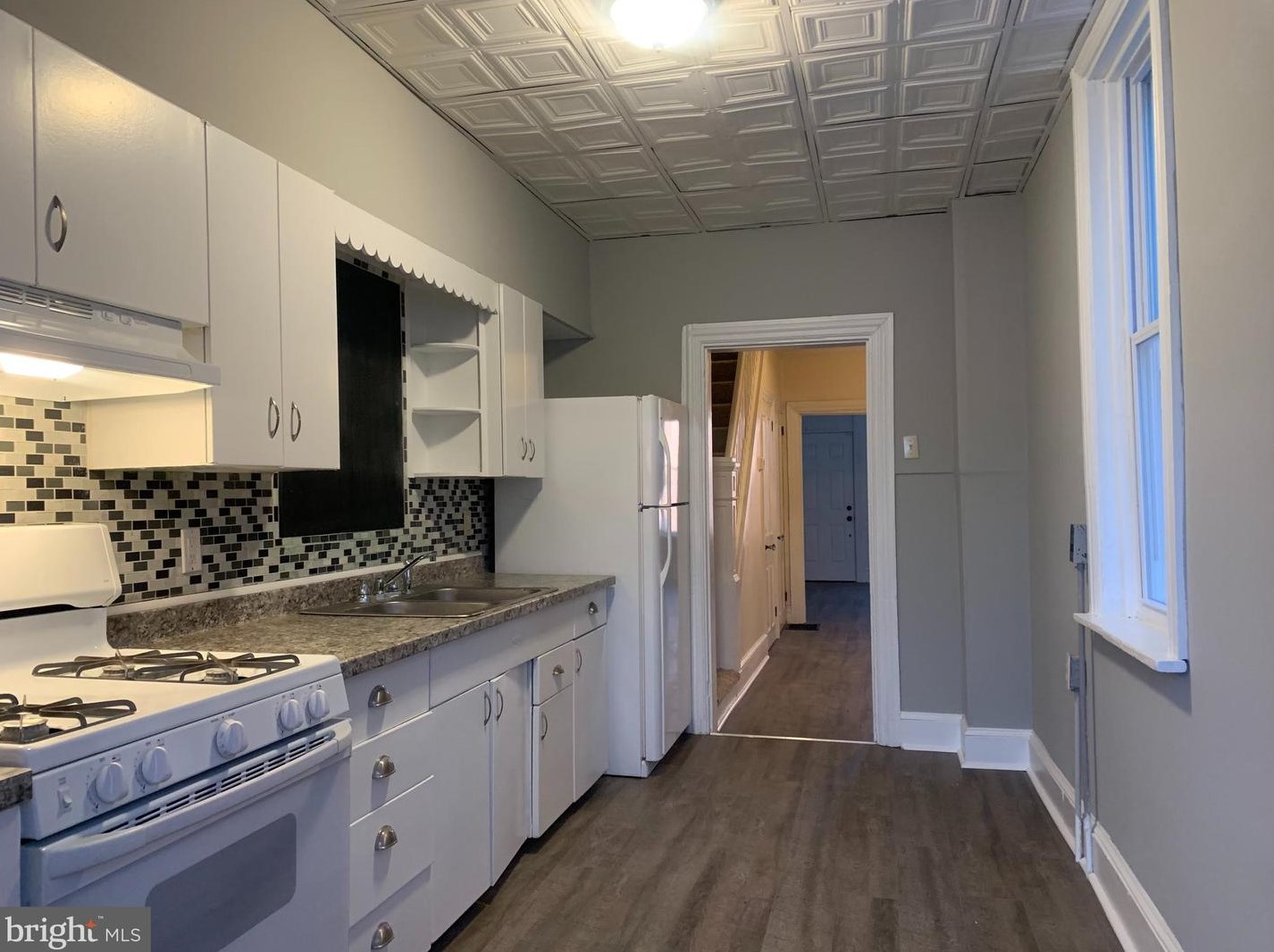 613 Peffer St, Harrisburg PA  17102-1025 exterior