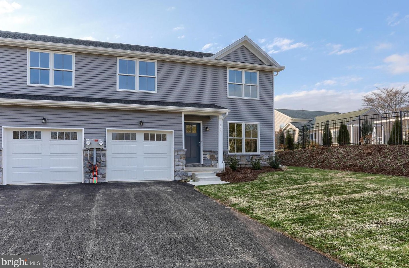 156 Lamp Post Ln, Swatara, PA 17033