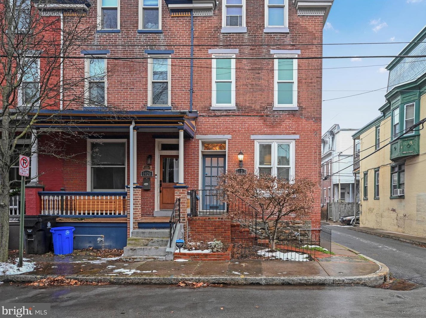 1922 Penn St, Harrisburg, PA 17102-2272