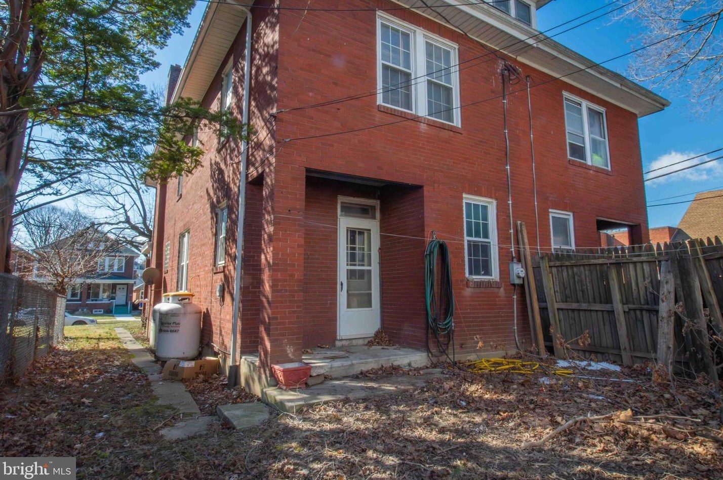 1113 17th St, Harrisburg PA  17103-1245 exterior