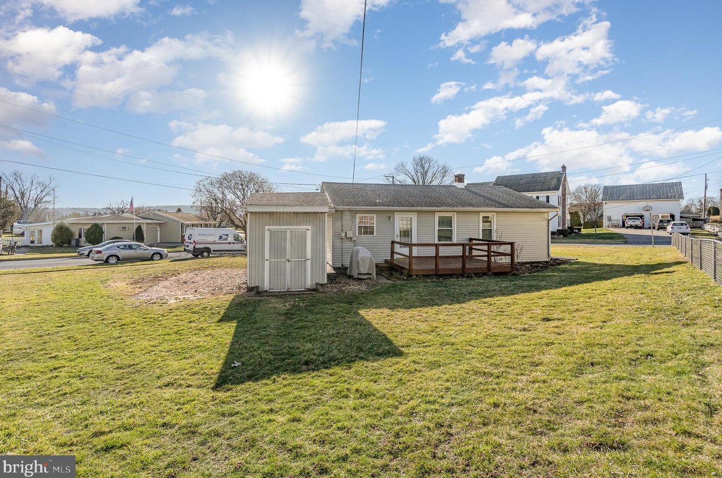 100 Nissley Dr, Hbg Inter Airp, PA 17057-3330