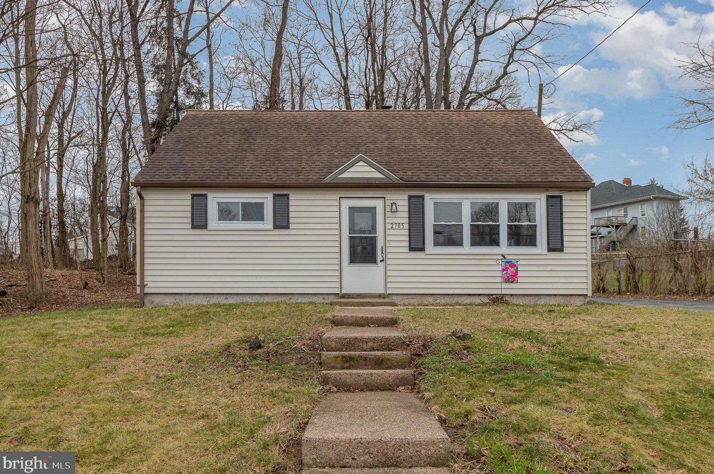 2507 Evergreen Rd, Harrisburg, PA 17109-1805