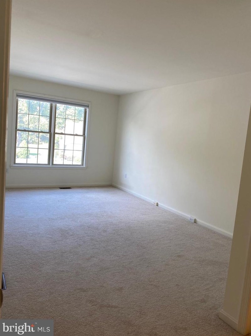 1946 Limestone Dr, Hummelstown PA  17036-7023 exterior