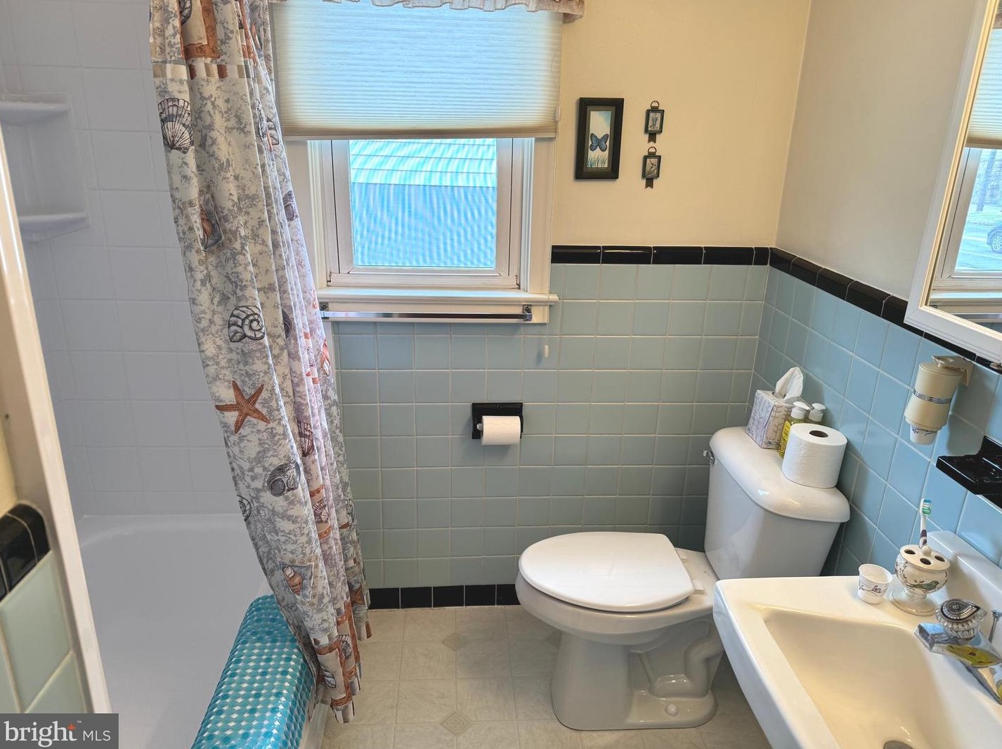 5004 Locust Ln, Harrisburg PA  17109-4521 exterior