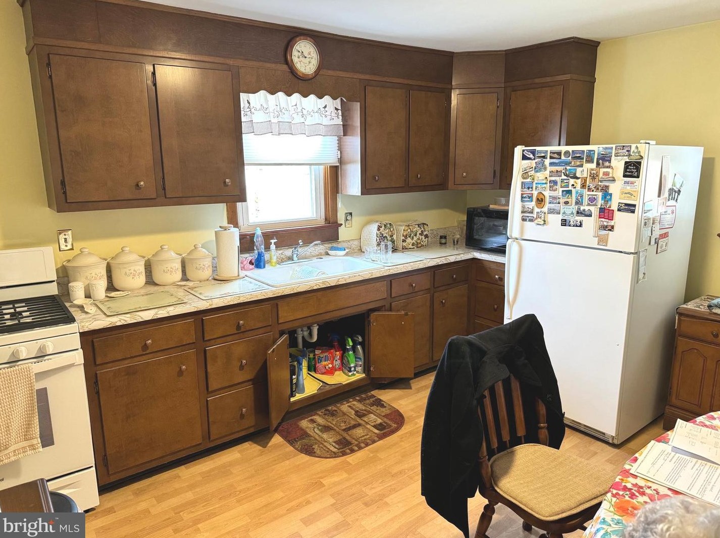 5004 Locust Ln, Harrisburg PA  17109-4521 exterior