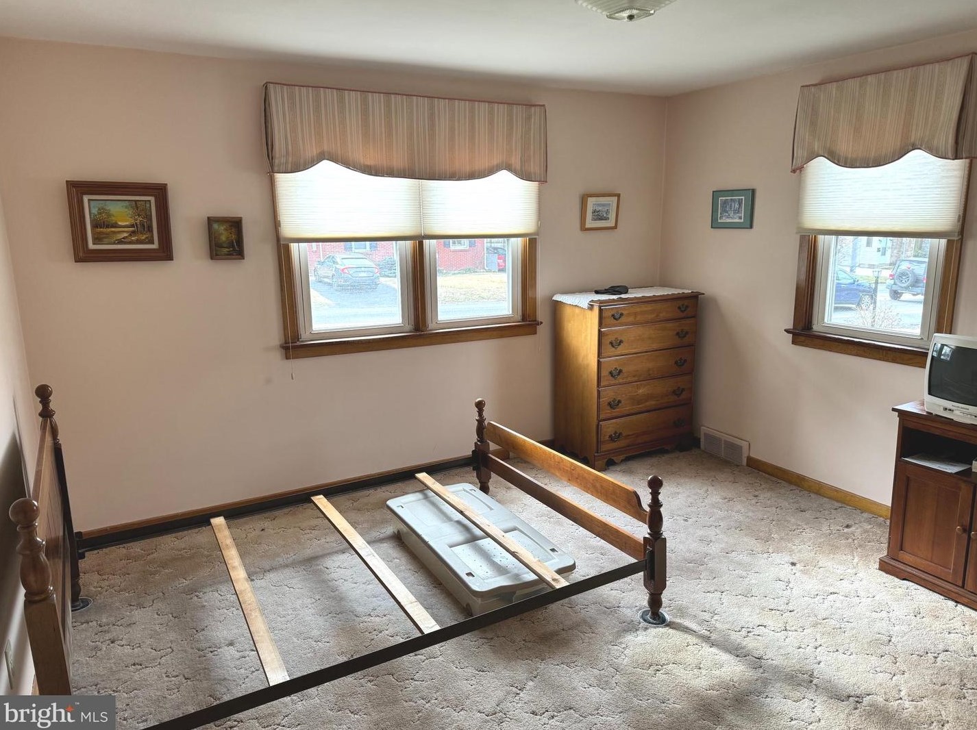 5004 Locust Ln, Harrisburg PA  17109-4521 exterior