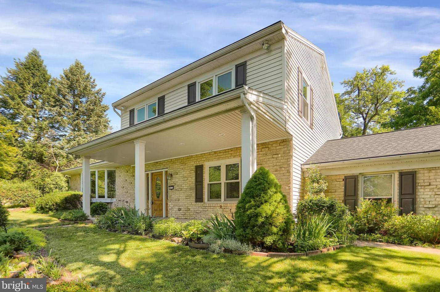 4613 Custer Dr, Harrisburg, PA 17110