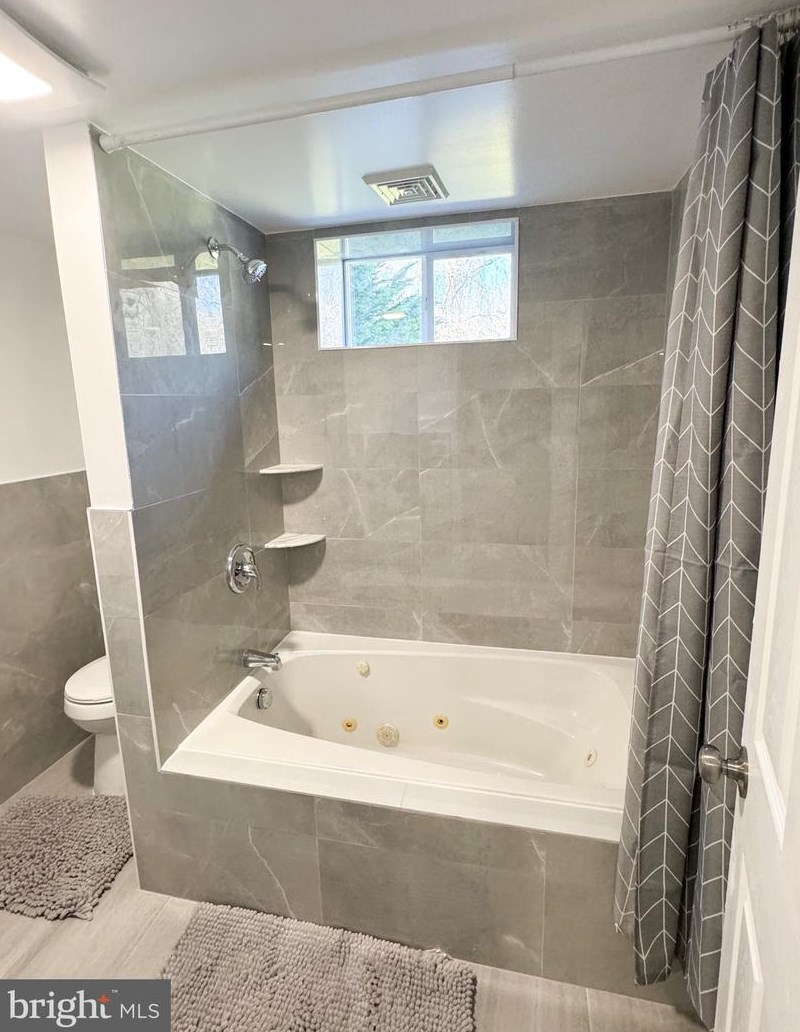 531 Bessemer St, Harrisburg PA  17113-1853 exterior