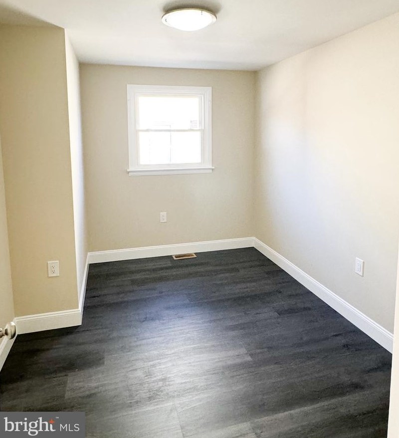 531 Bessemer St, Harrisburg PA  17113-1853 exterior