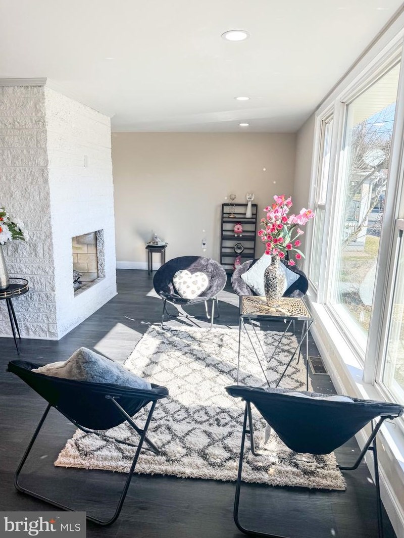 531 Bessemer St, Harrisburg PA  17113-1853 exterior