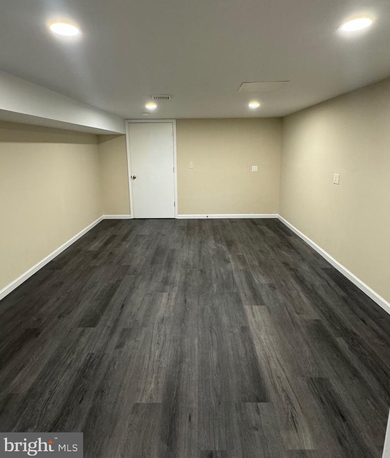 531 Bessemer St, Harrisburg PA  17113-1853 exterior