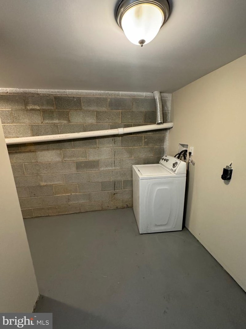 531 Bessemer St, Harrisburg PA  17113-1853 exterior