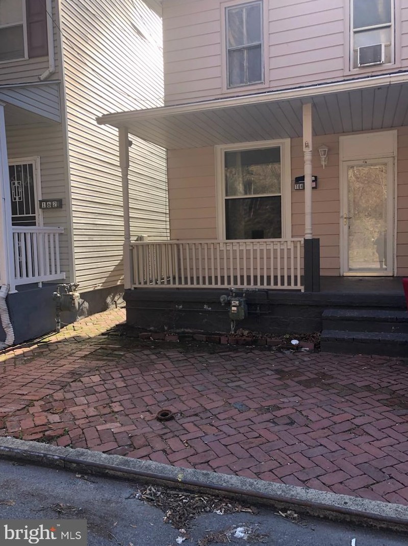 164 N 2nd St, Harrisburg, PA 17113