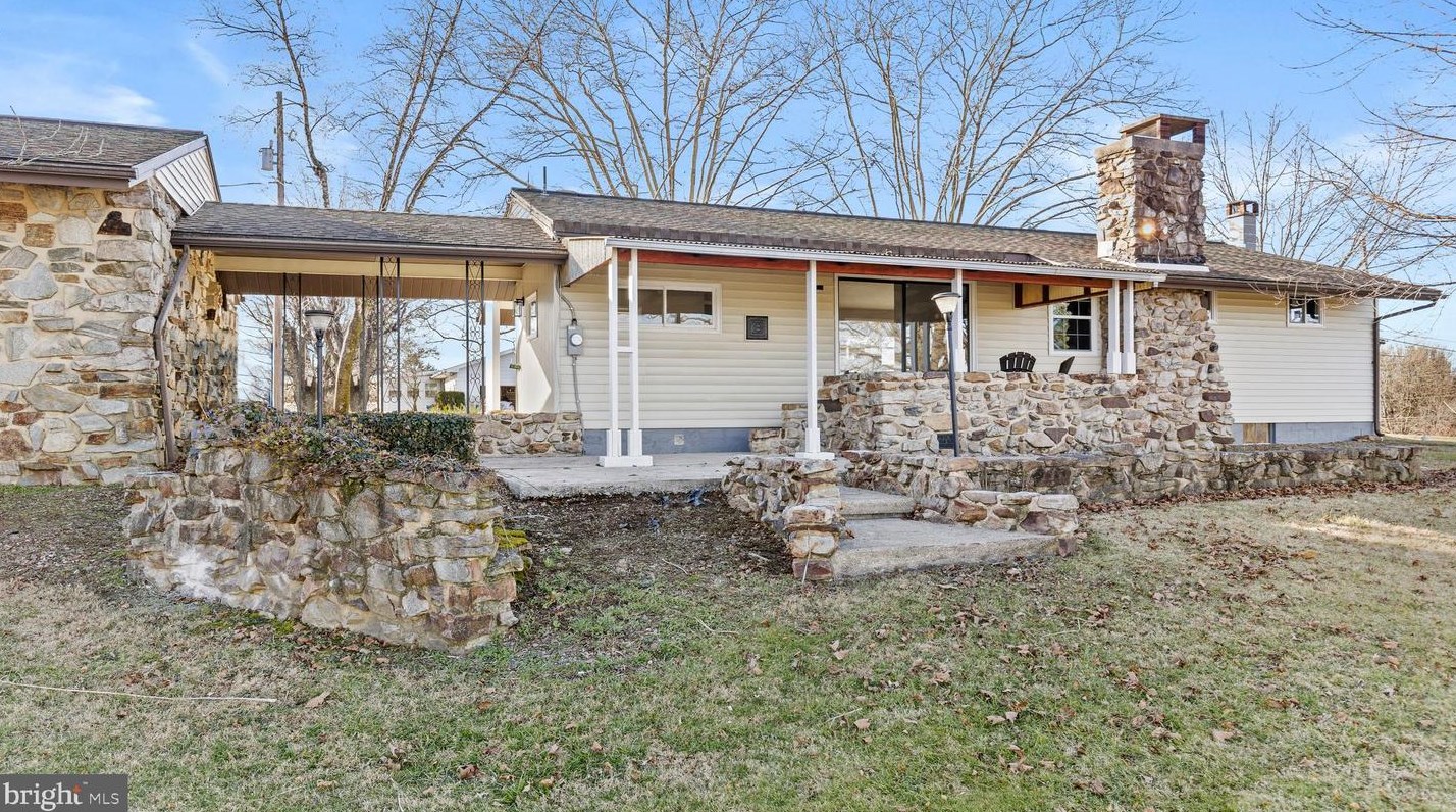 153 Alva Dr, Harrisburg PA  17112-3711 exterior