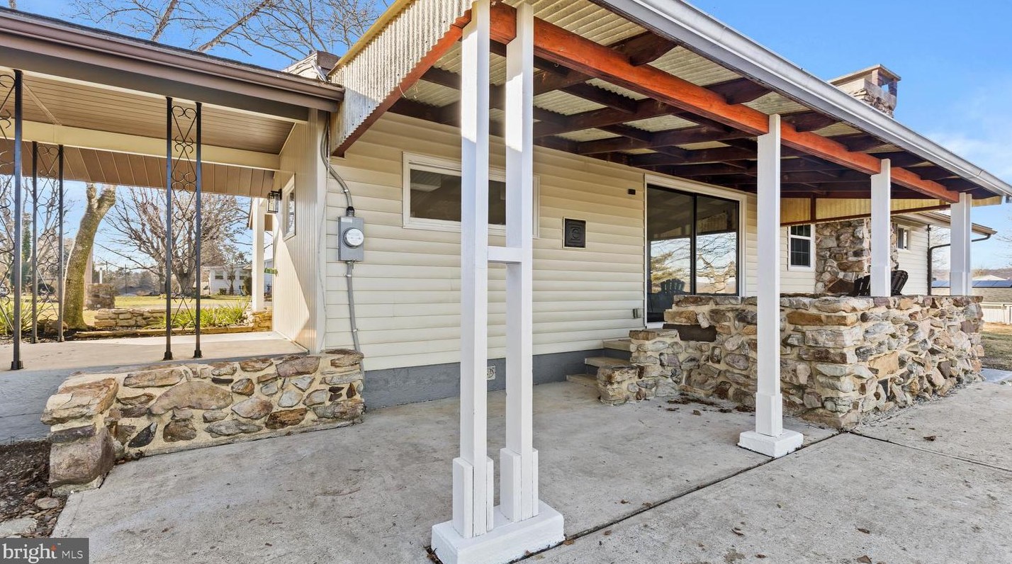 153 Alva Dr, Harrisburg PA  17112-3711 exterior