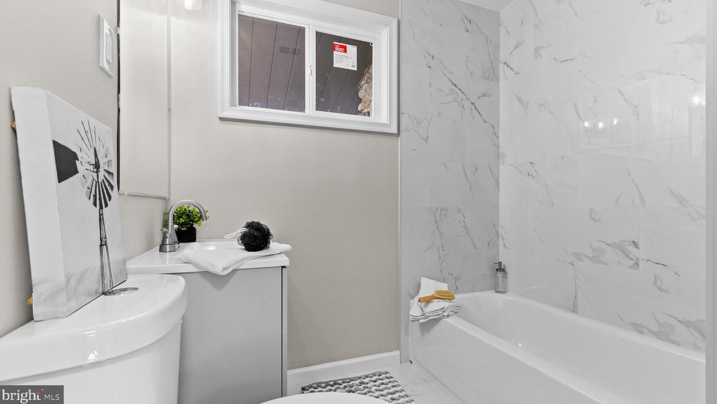 153 Alva Dr, Harrisburg PA  17112-3711 exterior