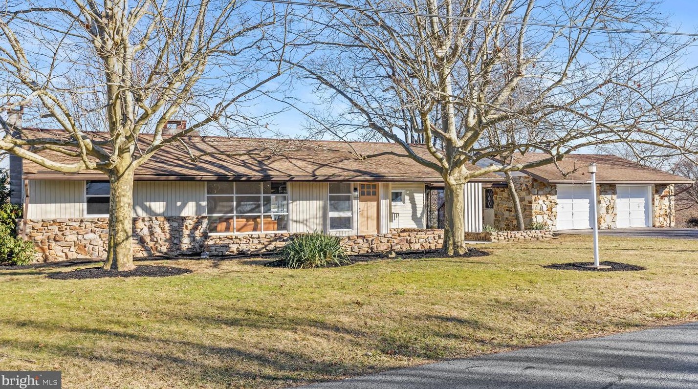 153 Alva Dr, Harrisburg, PA 17112