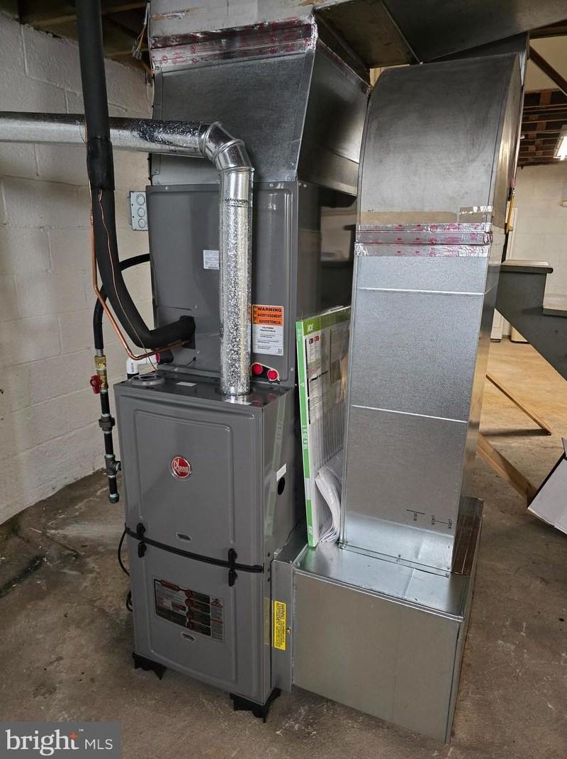 4922 Wyoming Ave, Harrisburg PA  17109-3032 exterior