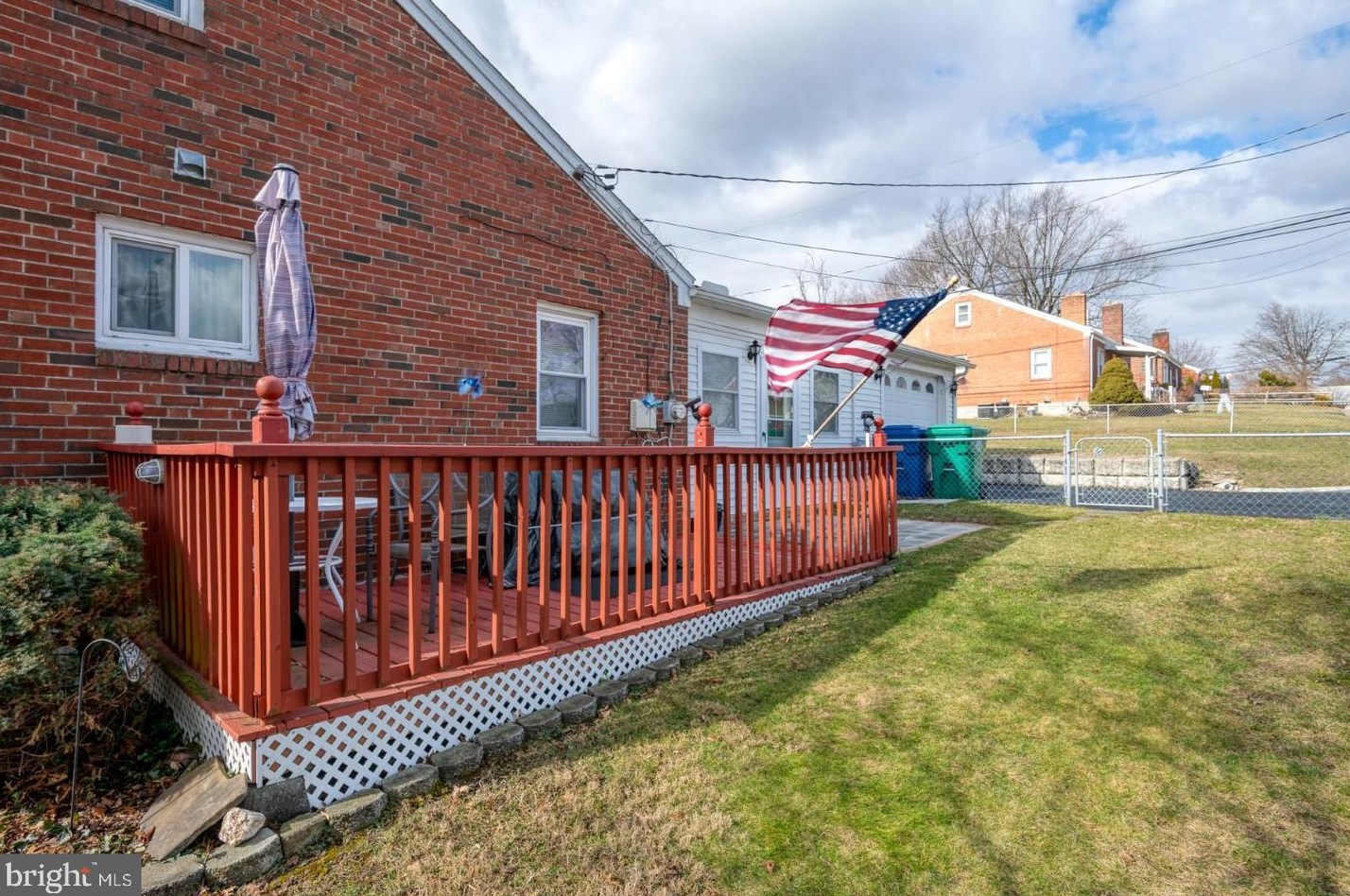 4922 Wyoming Ave, Harrisburg PA  17109-3032 exterior