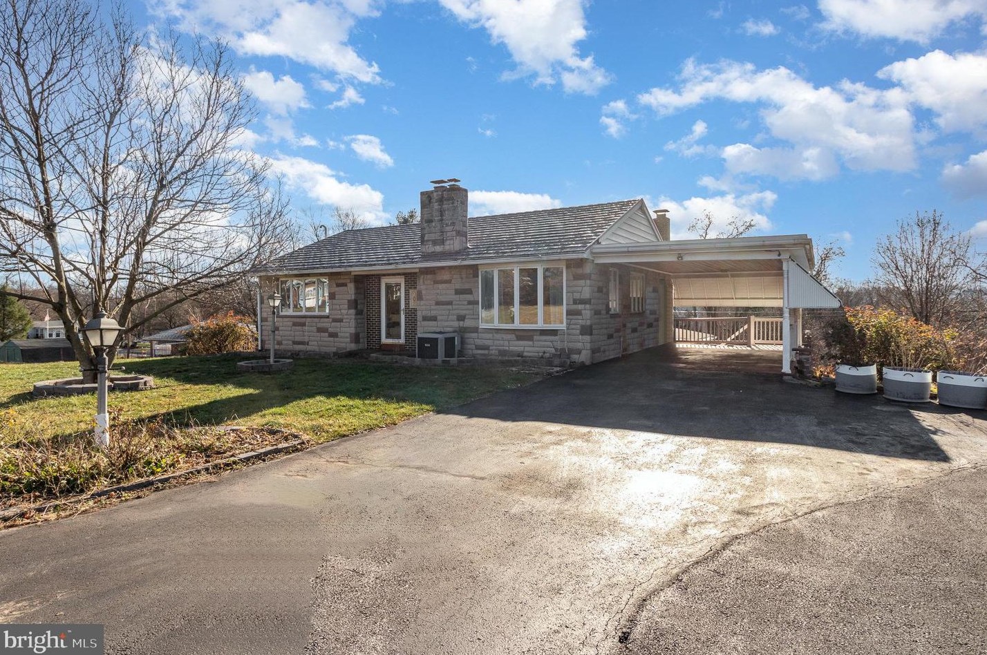 206 Tulane Rd, Hummelstown, PA 17036