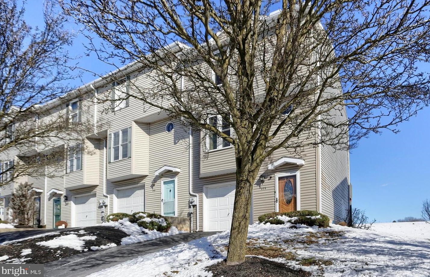 275 Chartwood Dr, Harrisburg, PA 17111-4167