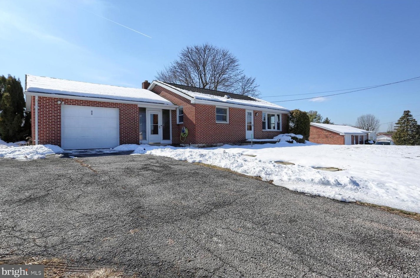 88 Powells Valley Rd, Powells Vly, PA 17032