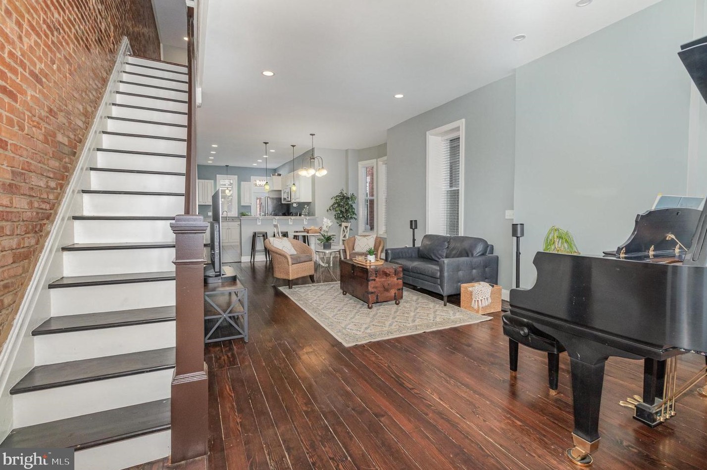 1909 N 2nd St, Harrisburg, PA 17102