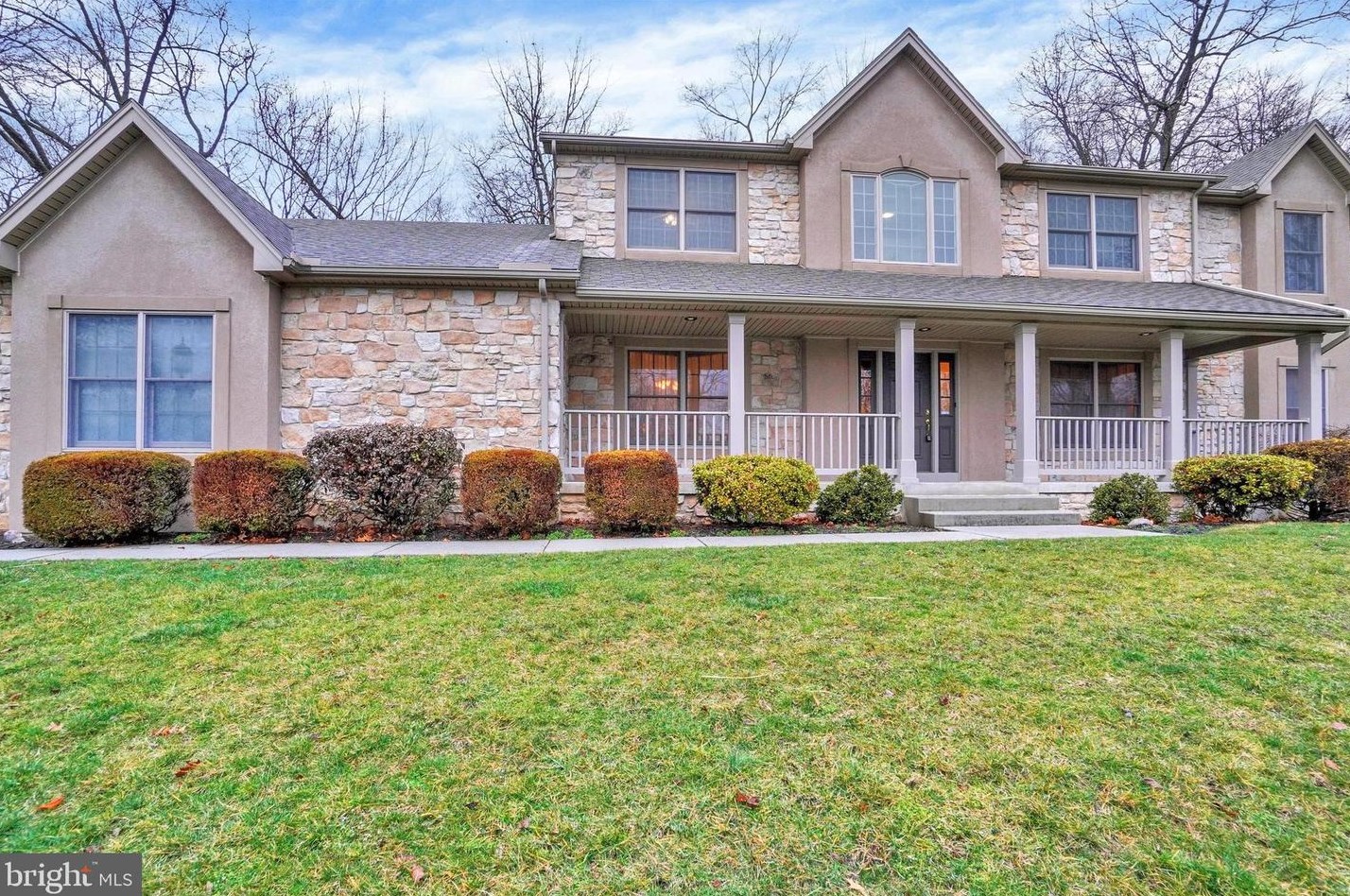 4724 Maple Shade Dr, Harrisburg, PA 17110