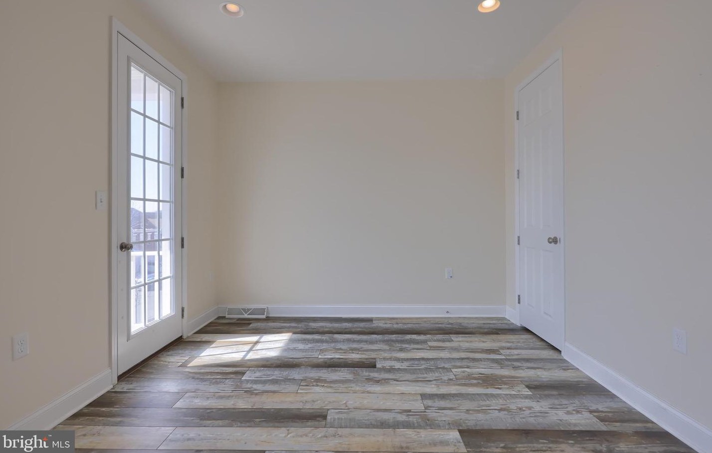 2111 Red Fox Dr, Hummelstown PA  17036-7087 exterior