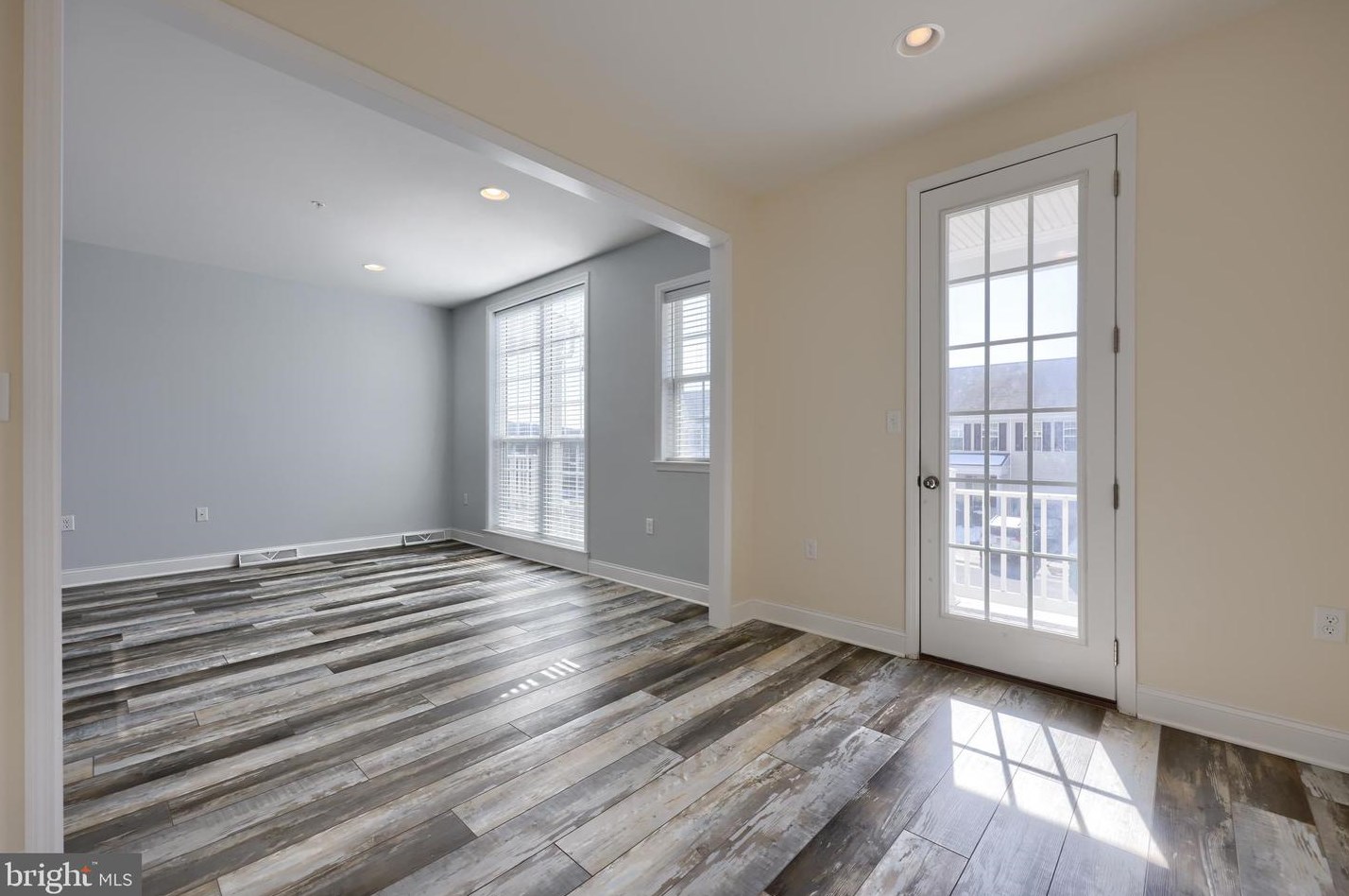 2111 Red Fox Dr, Hummelstown PA  17036-7087 exterior