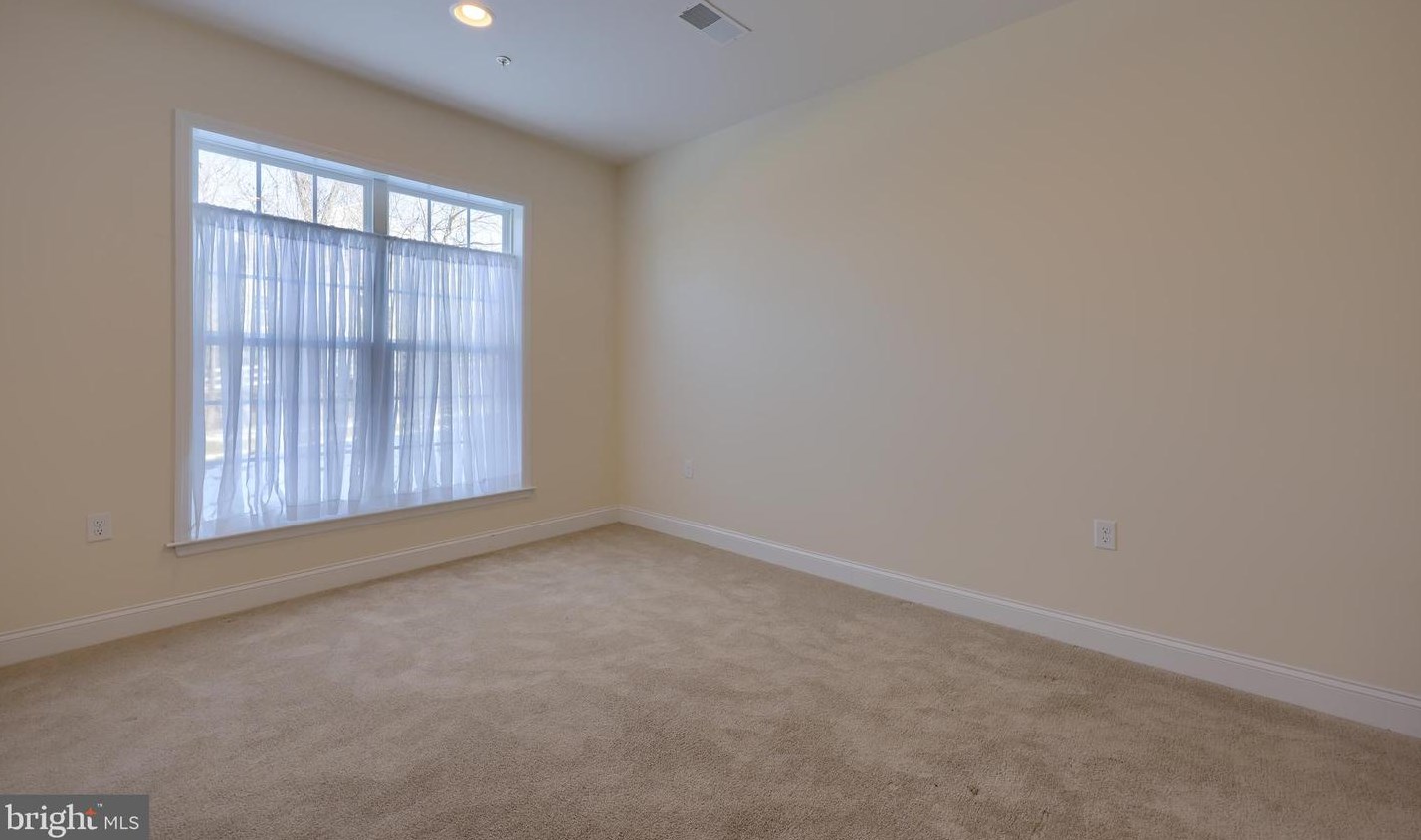 2111 Red Fox Dr, Hummelstown PA  17036-7087 exterior