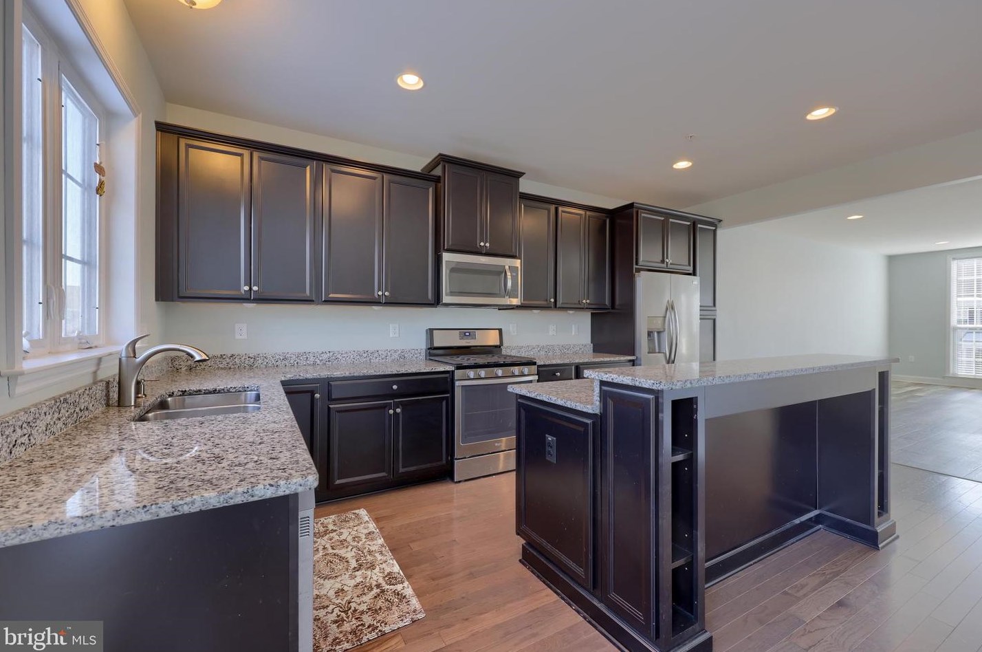 2111 Red Fox Dr, Hummelstown PA  17036-7087 exterior