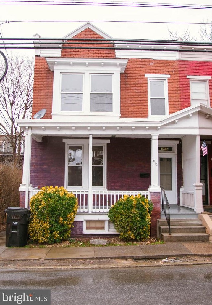 1910 Zarker St, Harrisburg, PA 17104-1346