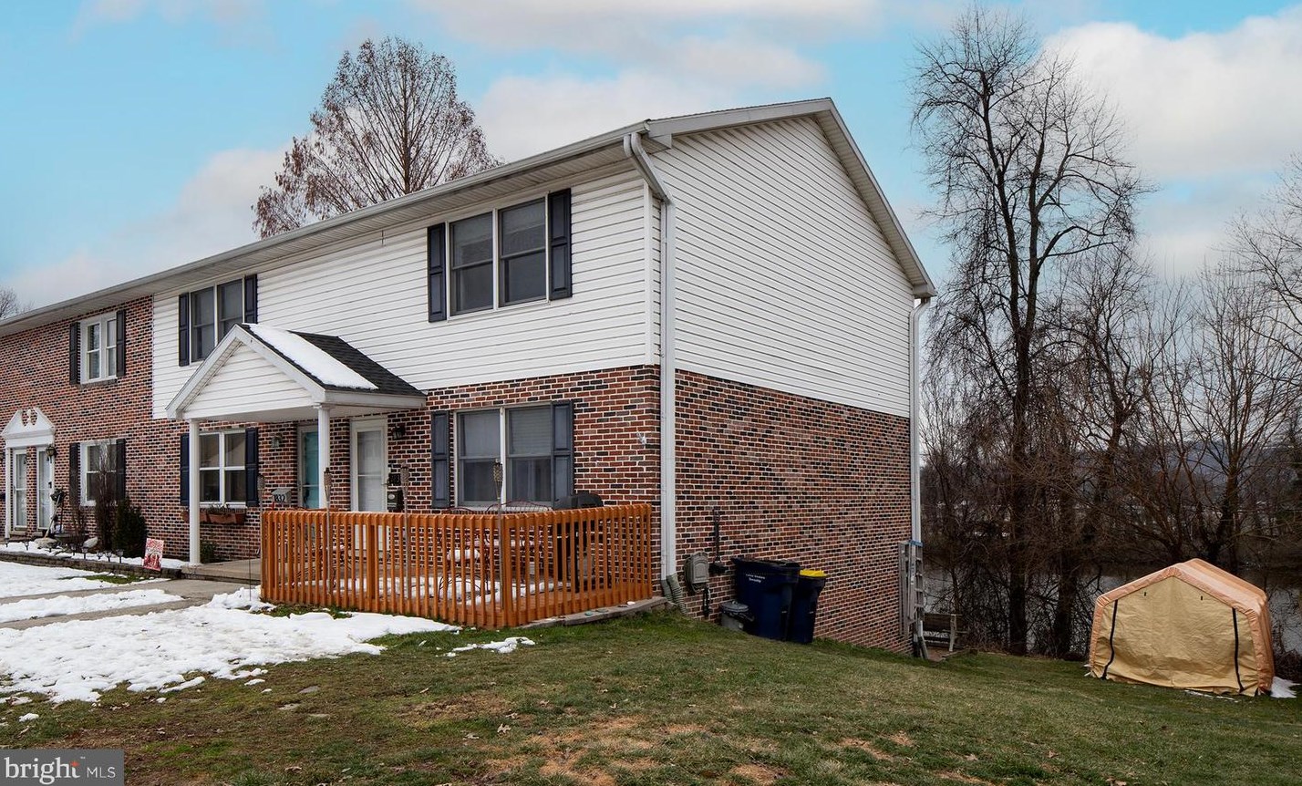 1834 Lakeside Dr, Hbg Inter Airp, PA 17057