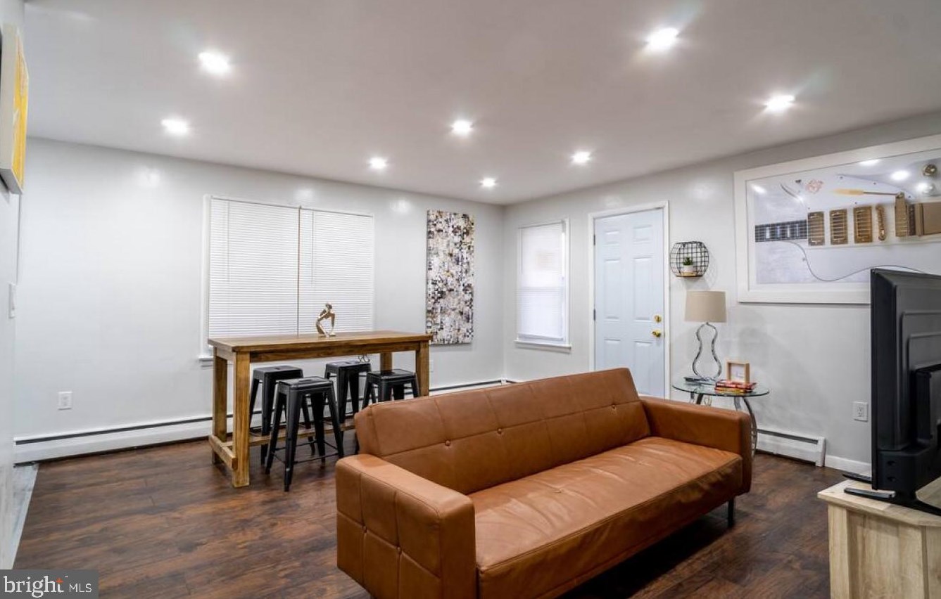 2705 N 5th St, Harrisburg, PA 17110