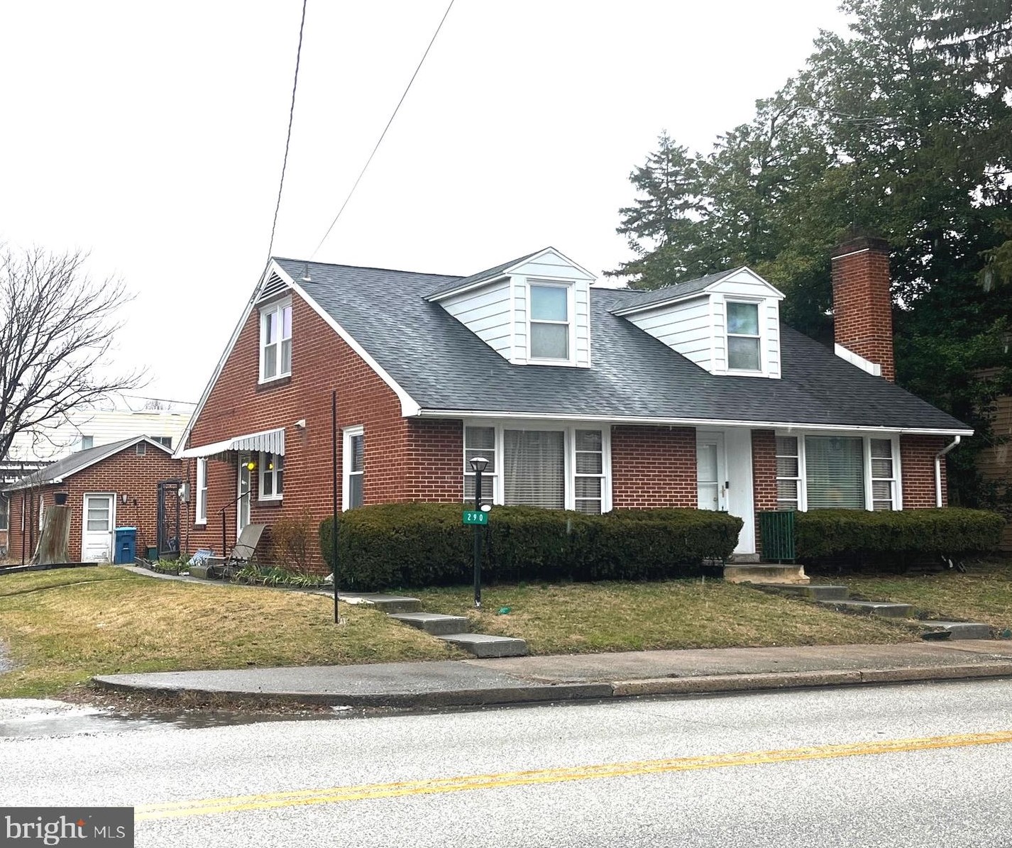 290 2nd St, Highspire, PA 17034